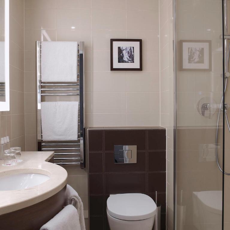 Paris Marriott Opera Ambassador Hotel - Chambre Lit King-Size Supérieure - 1