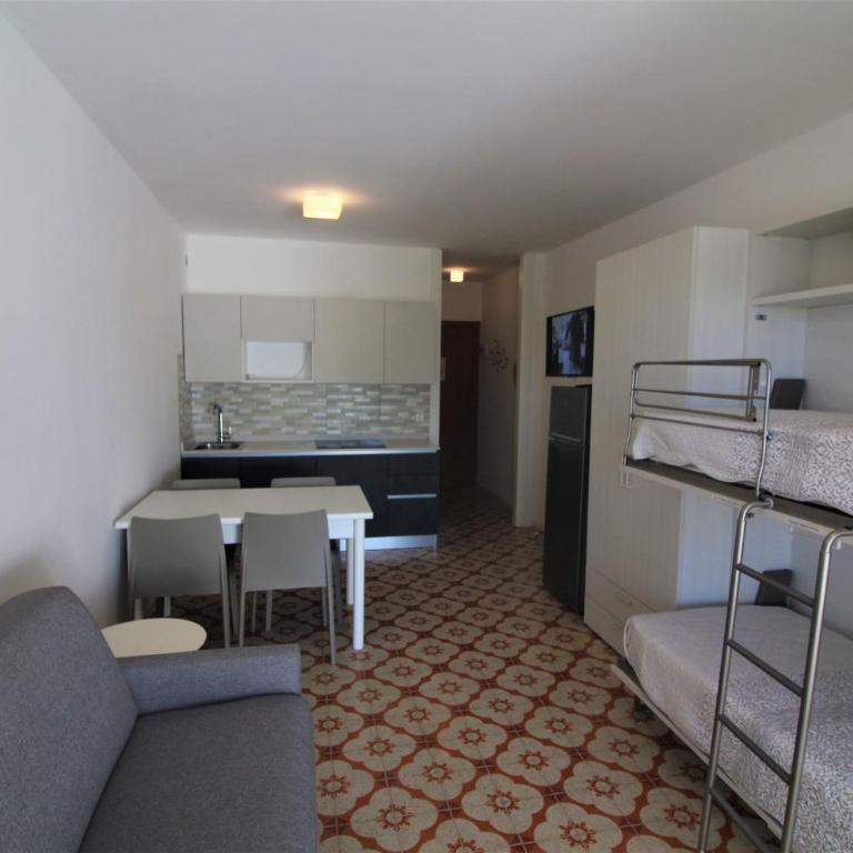 Residence Isvico - Monolocale con Terrazza - 4