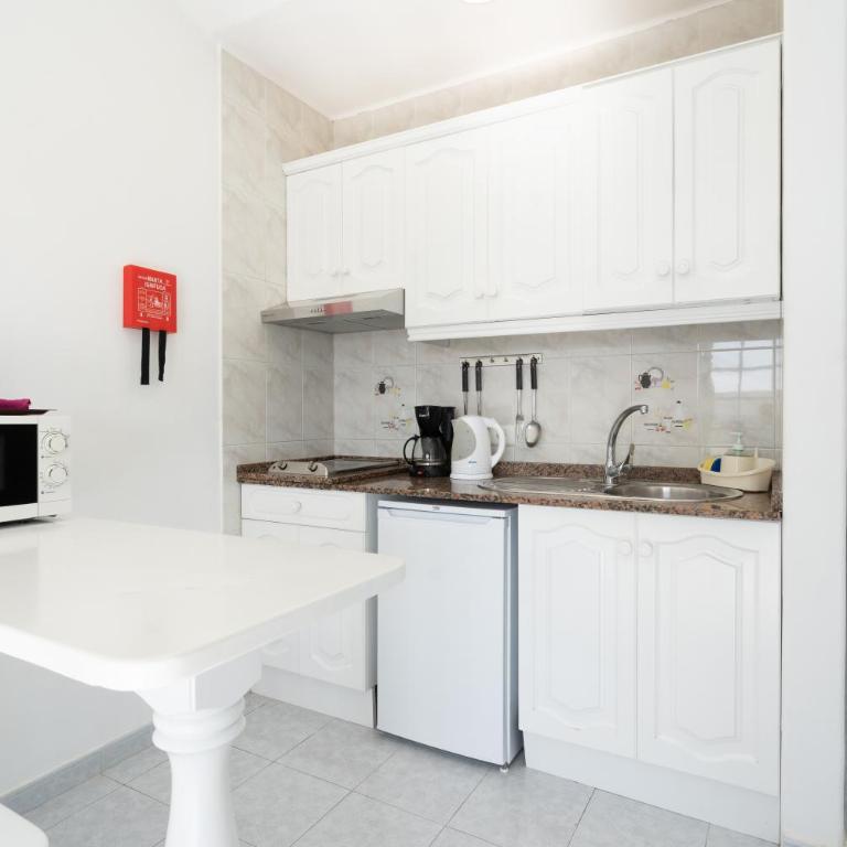 Apartamentos Aloe - One-Bedroom Apartment - 16