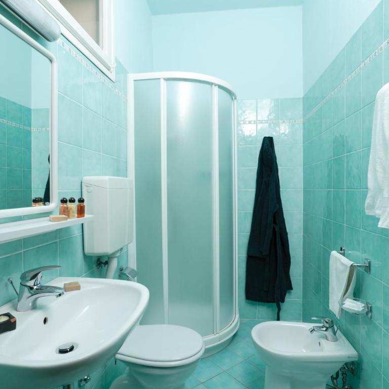 Hotel Vallechiara - Triple Room - 8
