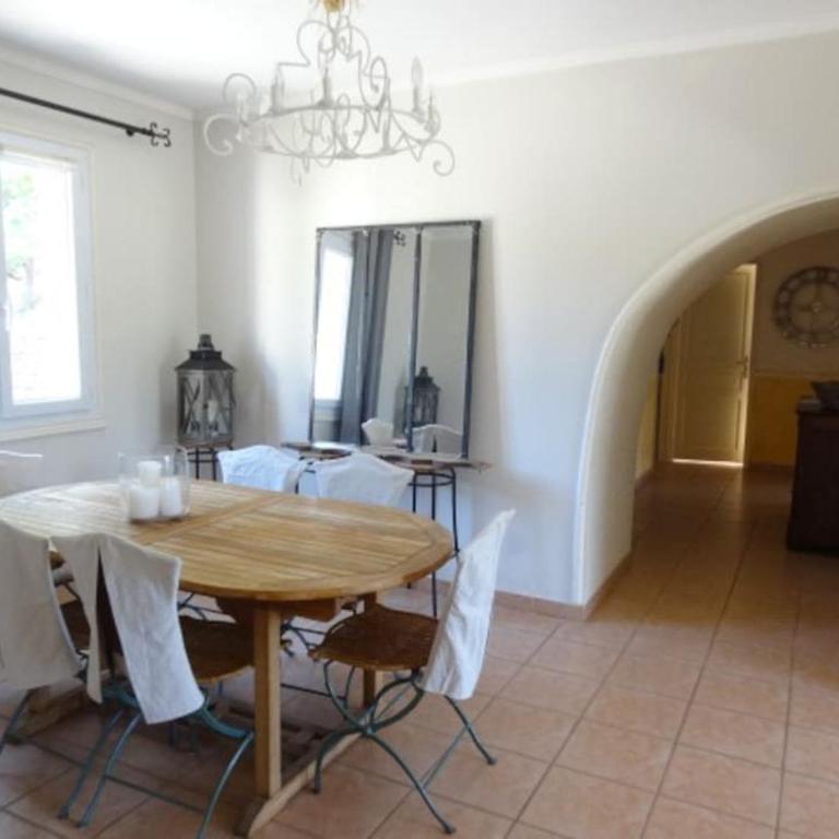 La bastide de LORGUES 83 - Maison 6 Chambres - 7