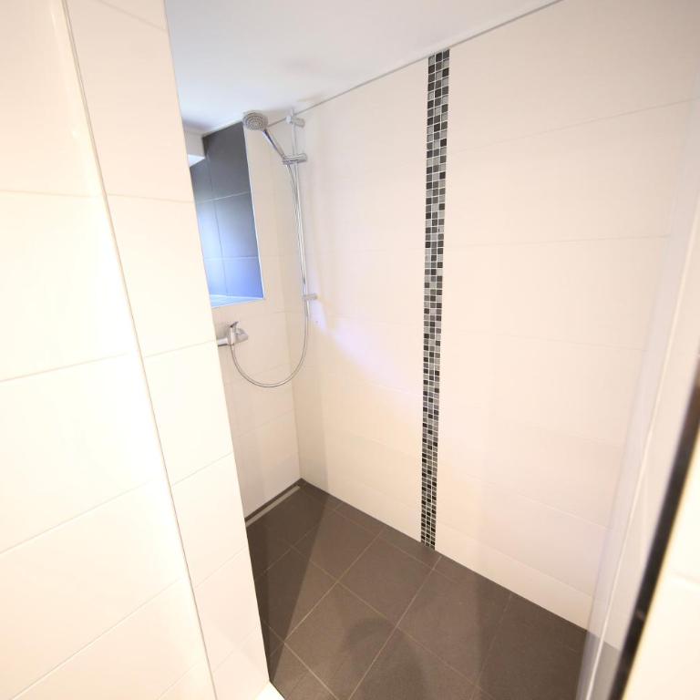 LUXOMES: Aparthotel Nürnberg Zentrum Süd - Estudio Triple Estándar - 3