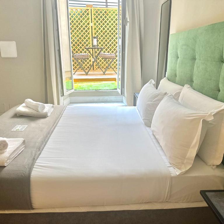 AD Suites Tritone - Camera Matrimoniale Deluxe con Balcone - 5