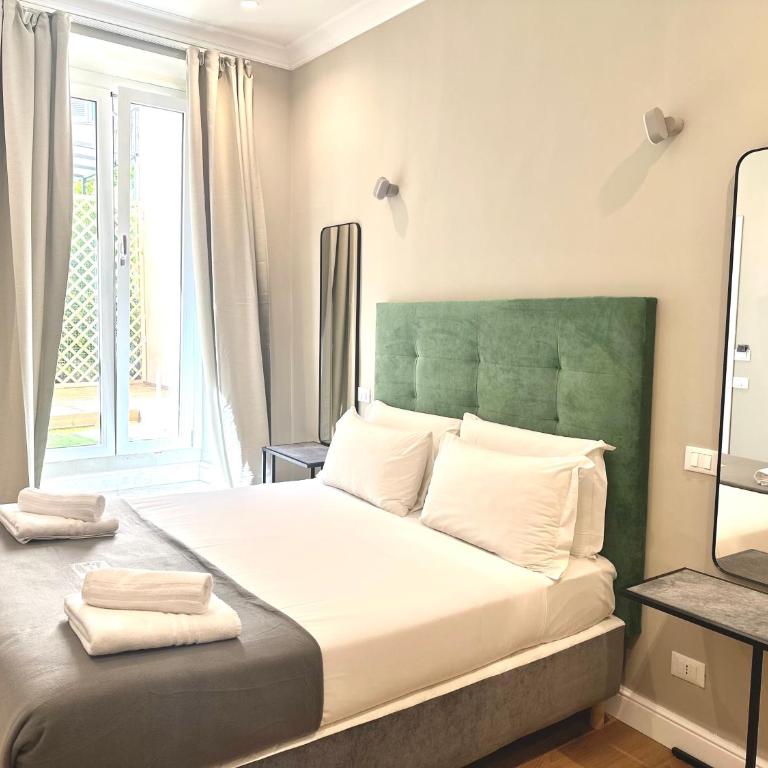AD Suites Tritone - Camera Matrimoniale Deluxe con Balcone - 10