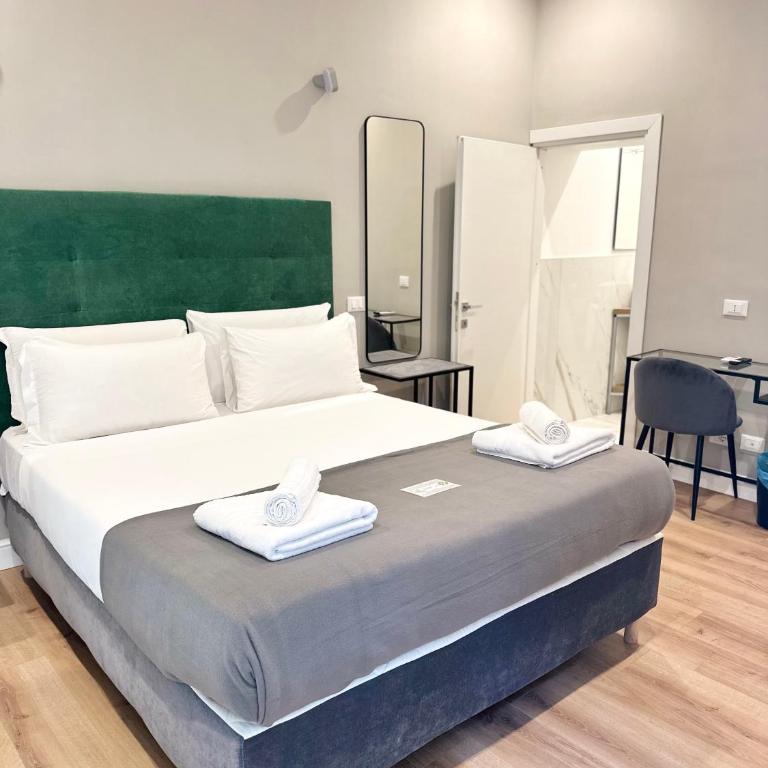 AD Suites Tritone - Camera Matrimoniale Deluxe con Balcone - 11