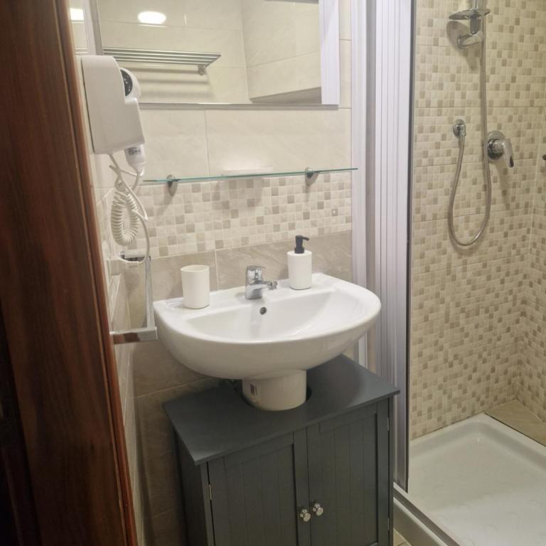 Vicolo 16 Guest House - Appartamento con 1 Camera da Letto - 2