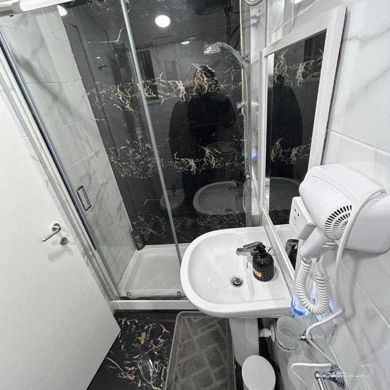 Valentino luxury suites - Suite con Vasca Idromassaggio - 8