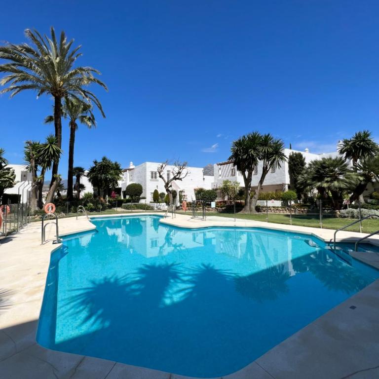 Impeccable large apartment with immense terrace and private garden overlooking the mountain, featuring 2 bedrooms and sleeping up to 4 guests located 100 meters from Plaza Maestranza - Two-Bedroom Apartment - 2
