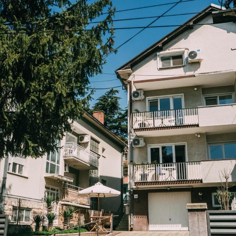 Smart hostel - Niskobudžetna Dvokrevetna Soba sa Bračnim Krevetom/Zasebnim Krevetima - 6