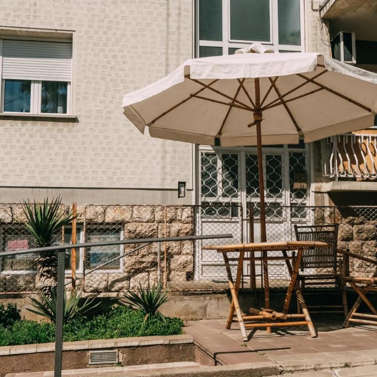 Smart hostel - Niskobudžetna Dvokrevetna Soba sa Bračnim Krevetom/Zasebnim Krevetima - 8