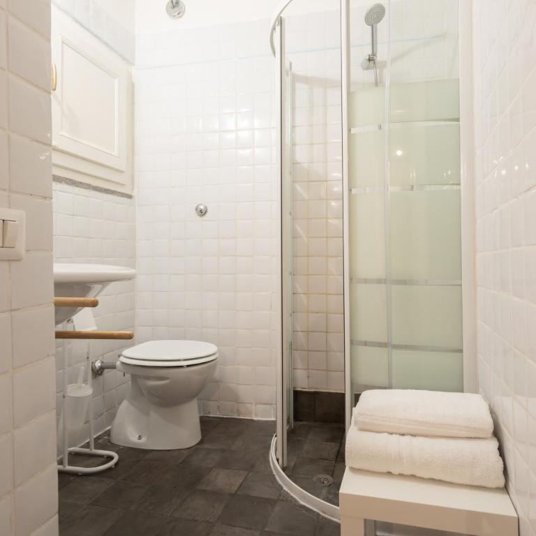 Lovely Nest by the Pantheon - Monolocale con Balcone - 17