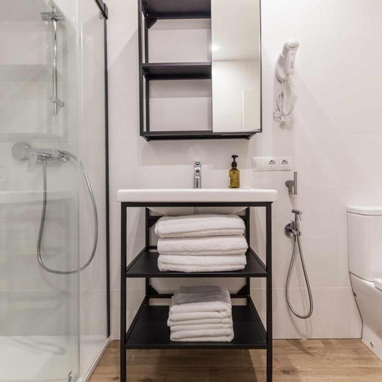 Auditorio Rooms Boutique Oviedo - Habitación Doble (1 adulto + 1 niño) - 1