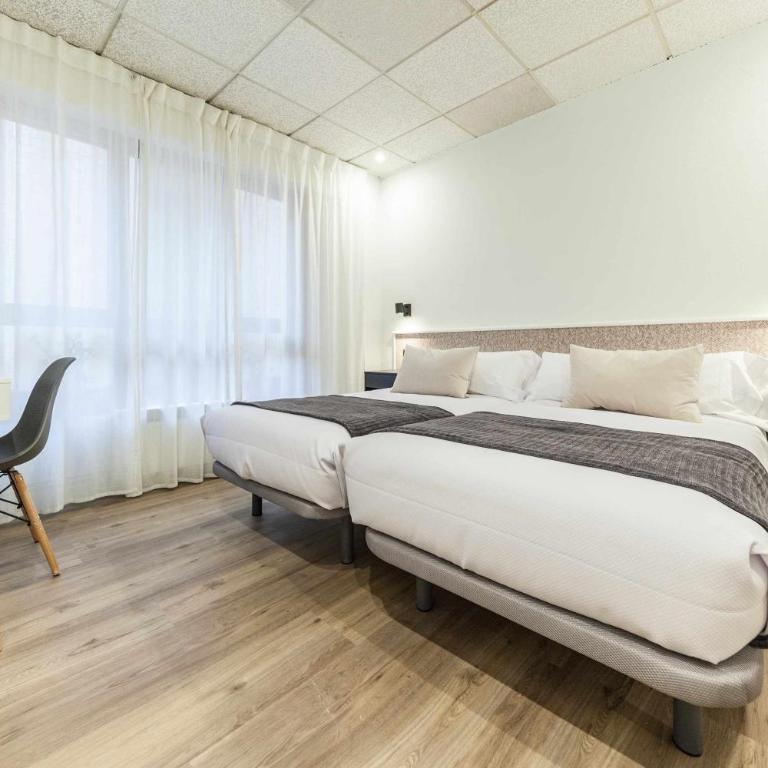 Auditorio Rooms Boutique Oviedo - Habitación Doble (1 adulto + 1 niño) - 2
