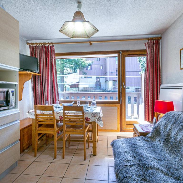 Studio cosy avec balcon, parking couvert, proche centre et navette gratuite – Val d'Isère - FR-1-694-59 - Estudio - 1