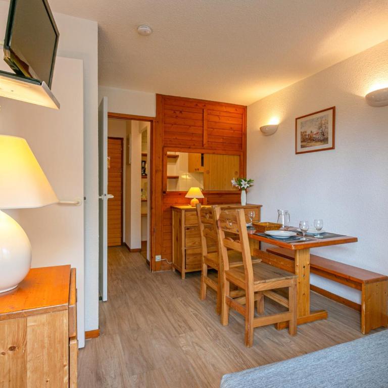 Studio cabine 4 pers. aux pieds des pistes avec parking, animaux acceptés - FR-1-694-66 - Monolocale - 7
