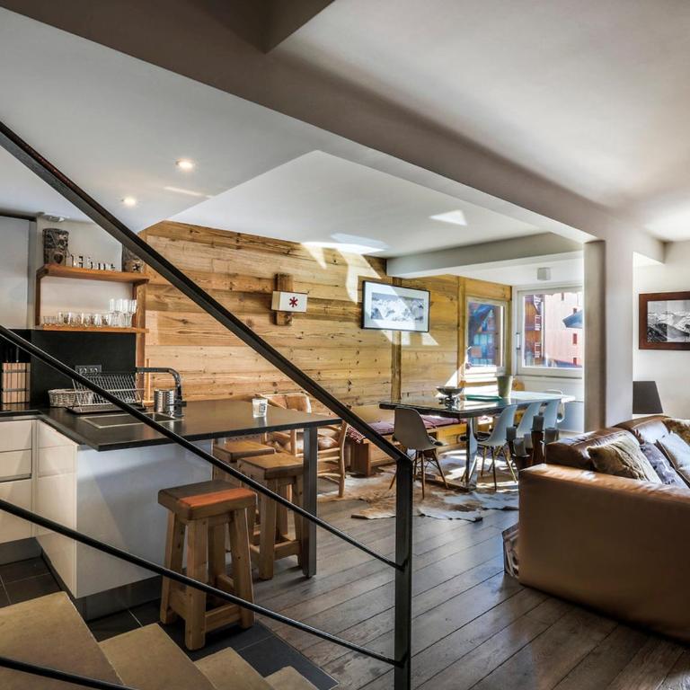 Appartement duplex haut de gamme avec cheminée au cœur de Val-d'Isère, proche des pistes et commodités - FR-1-694-104 - Appartement - 8