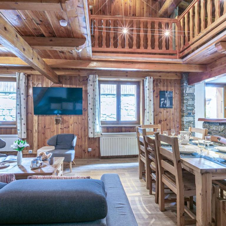 Charmant Appartement Montagnard au Coeur du Vieux Village, aux Pieds des Pistes de Val-d'Isère - FR-1-694-77 - Apartment - 10