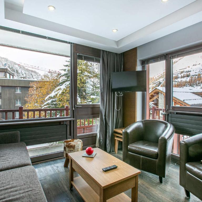 Appartement élégant et rénové, idéalement situé sur le front de neige à Val d'Isère, proche du village - FR-1-694-262 - Appartement - 6