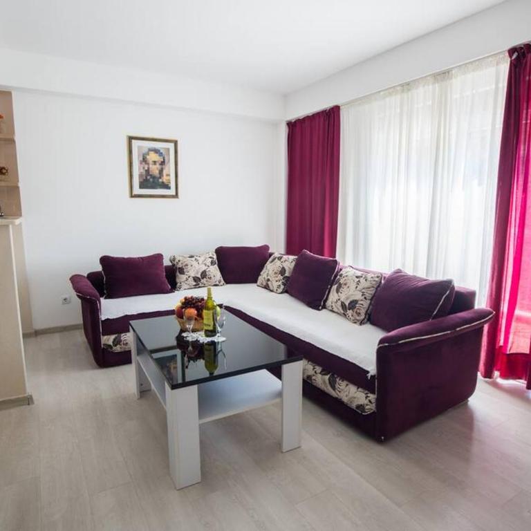 2-Bedroom Modern Luxury Family Retreat - Two-Bedroom Apartment - 10