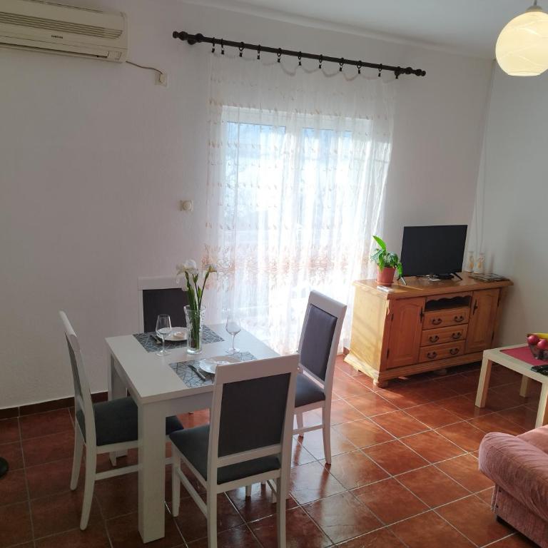 Milka Apartment - One-Bedroom Apartment - 6