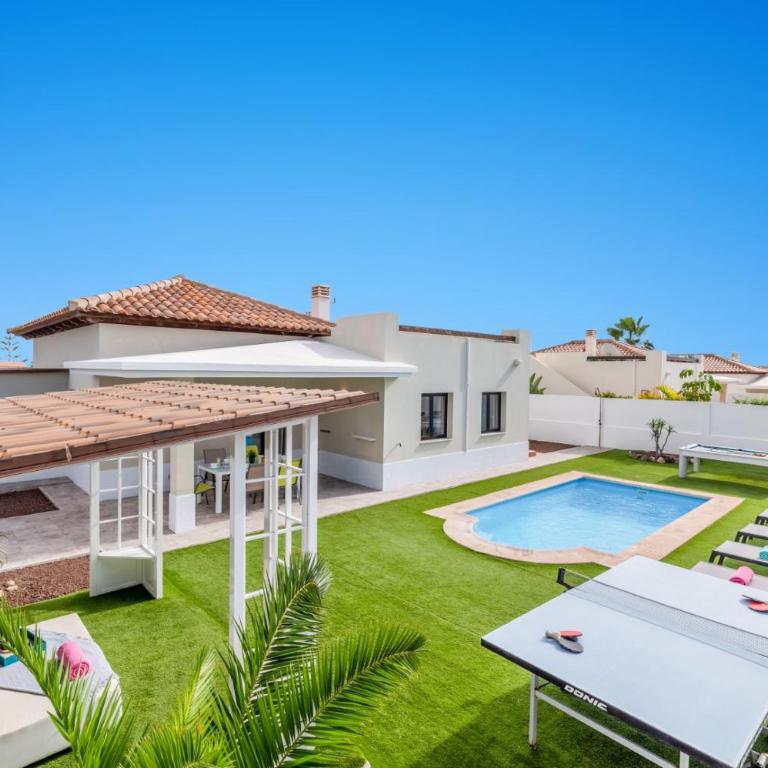 Villa Caleta Del Sol by Villa Plus - Villa - 2