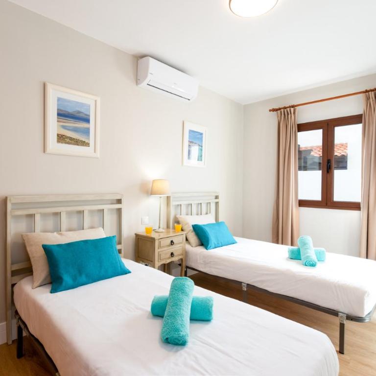 Villa Caleta Del Sol by Villa Plus - Villa - 13