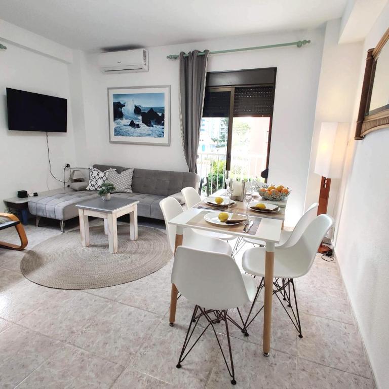 Menorca 100 m de Playa de Gandia 3 personas parking ascensor - Apartamento de 1 dormitorio - 31