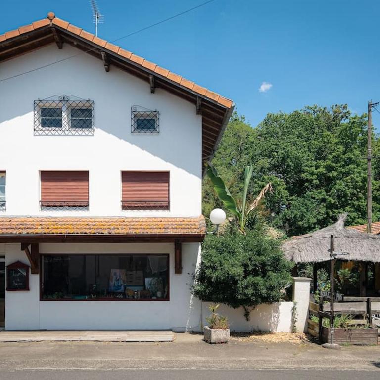 Au Vélo Bleu - Privatisez un ancien hôtel entre lac océan - 12pers - Maison 4 Chambres - 15