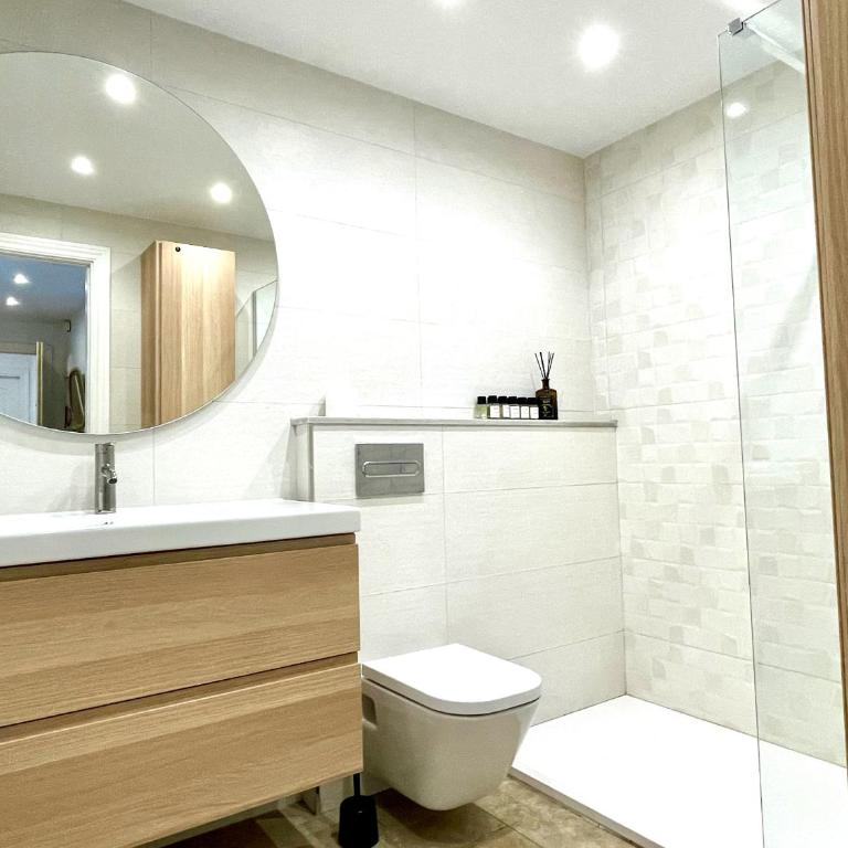 Stunning direct sea views 2 bed apartment at Balcon de Benamádena by Solrentspain Stays - Casa - 6