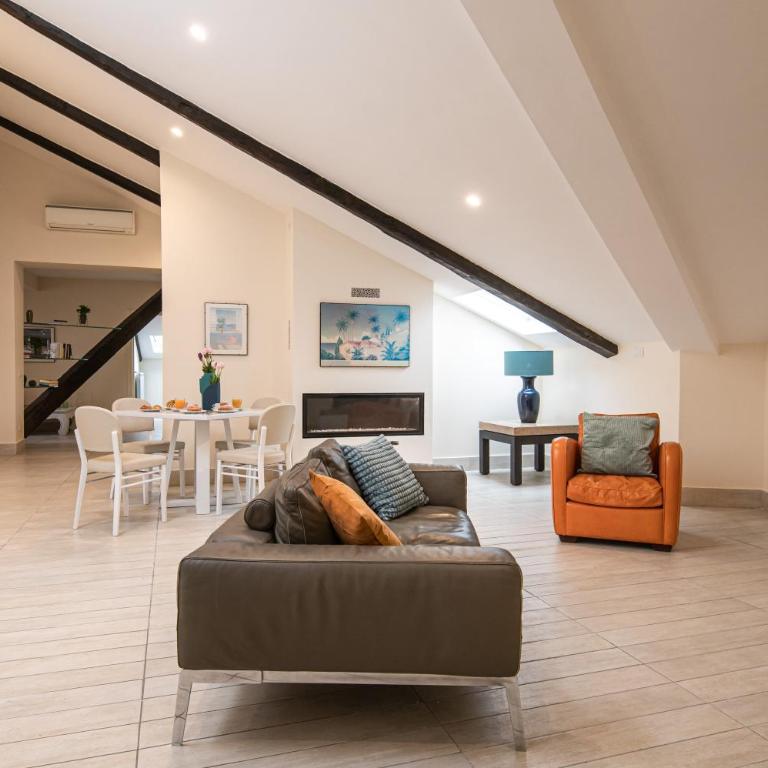 Les Maisons Napoli - Appartamento con 2 Camere da Letto - 1