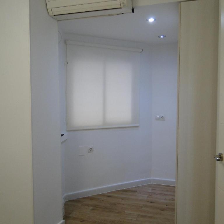Apartamento con vistas a la catedral a 15 minutos del centro - Apartamento de 2 dormitorios - 42