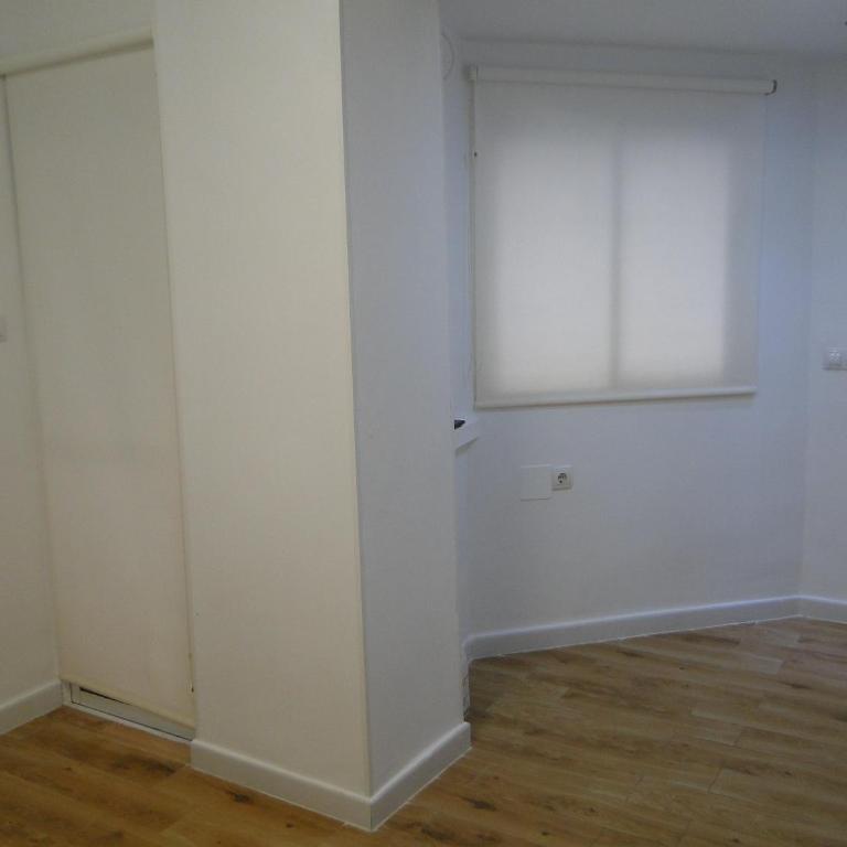 Apartamento con vistas a la catedral a 15 minutos del centro - Apartamento de 2 dormitorios - 38