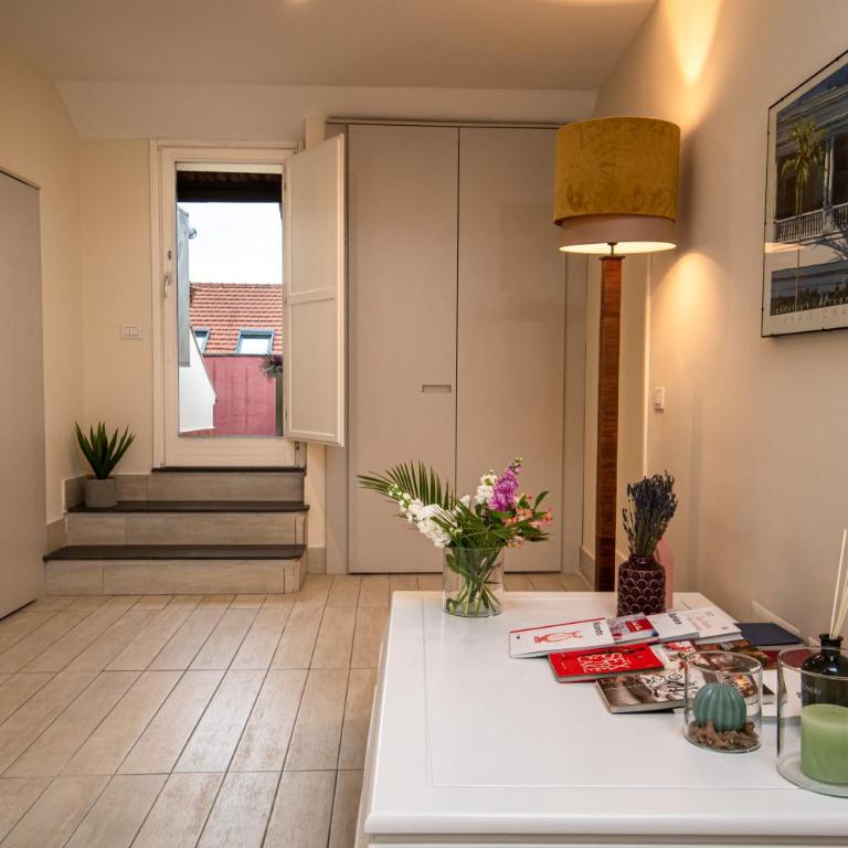 Les Maisons Napoli - Appartamento con 2 Camere da Letto - 32