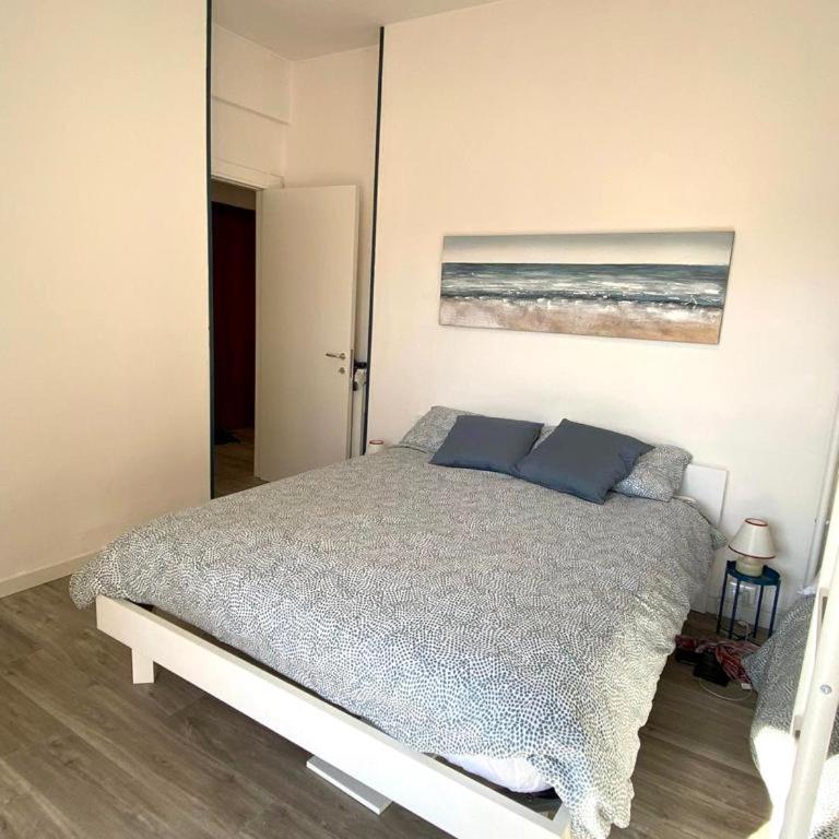 Loano: Centro e Mare a portata di mano - Appartamento con 1 Camera da Letto - 10