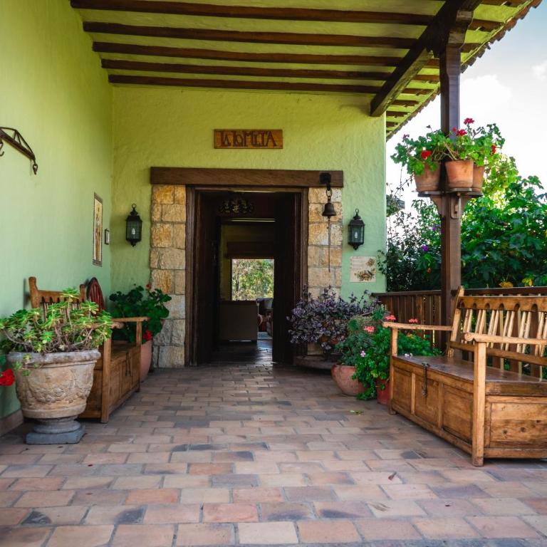 La Lomita - Three-Bedroom Villa - 6