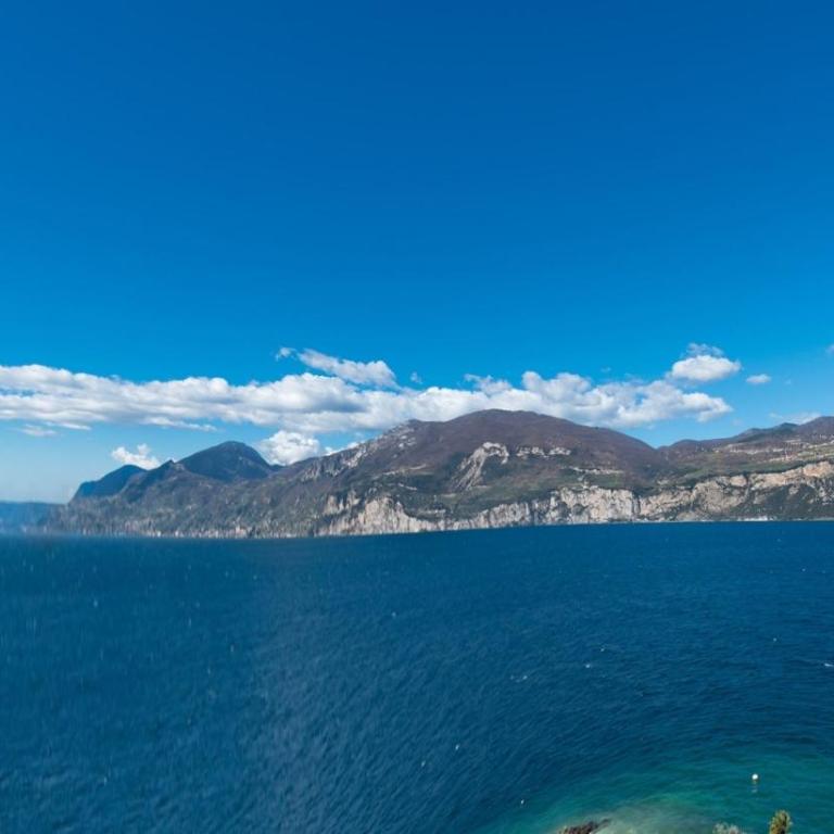 Hotel Eden - Camera Comfort Matrimoniale/Doppia con Letti Singoli con Vista Lago - 2