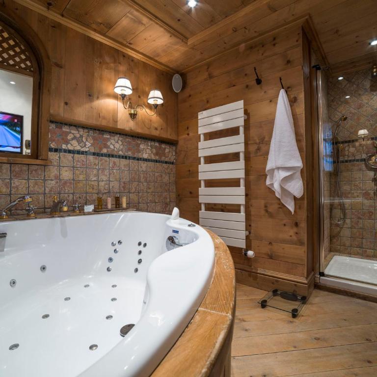 Duplex raffiné à Courchevel 1850 avec cheminée et parking privé - Appartamento con 3 Camere da Letto - 10
