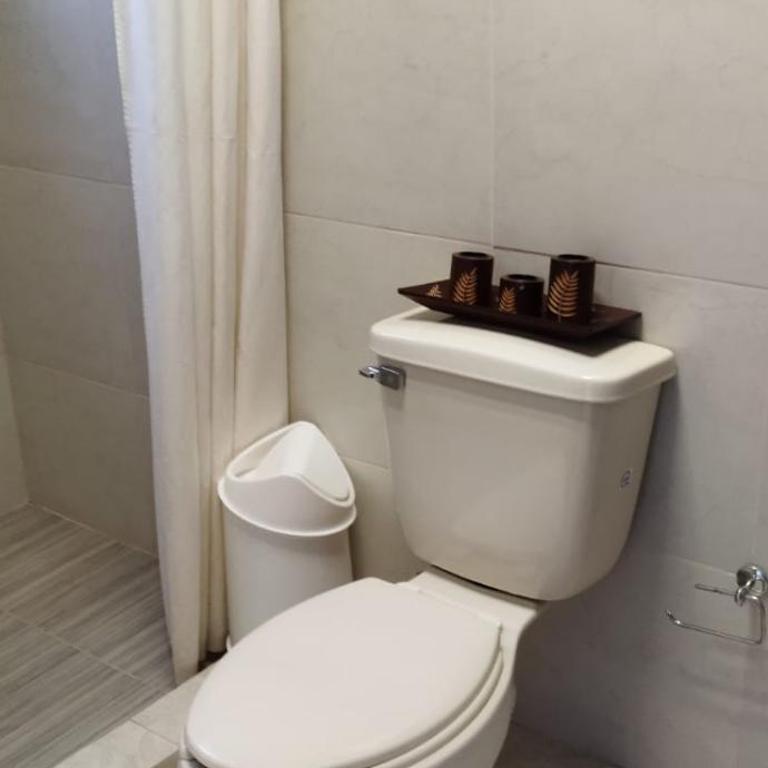 Hospedaje Familiar - Habitación Doble con baño privado - 5