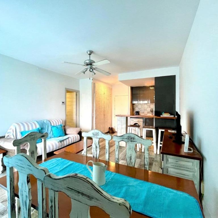 Beachfront Apartment with Terrace - Two-Bedroom Apartment - 9