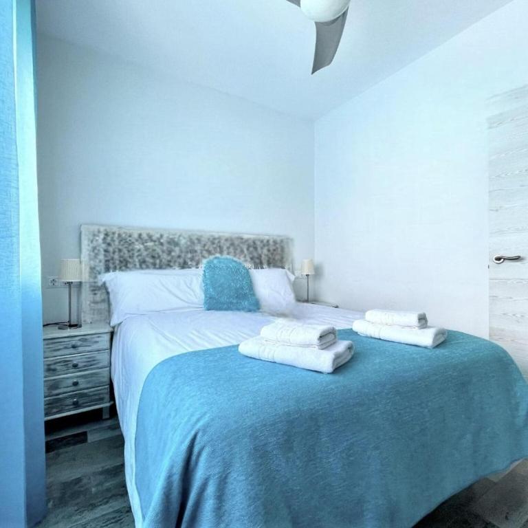 Beachfront Apartment with Terrace - Two-Bedroom Apartment - 4