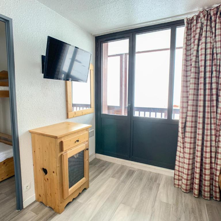 Appartement spacieux ski aux pieds avec balcon pour 6 personnes - FR-1-502-289 - Apartment - 7