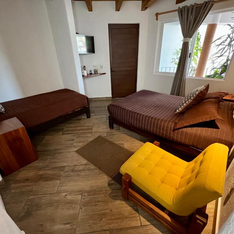 Hotel San Sebastian - Habitación Triple - 1
