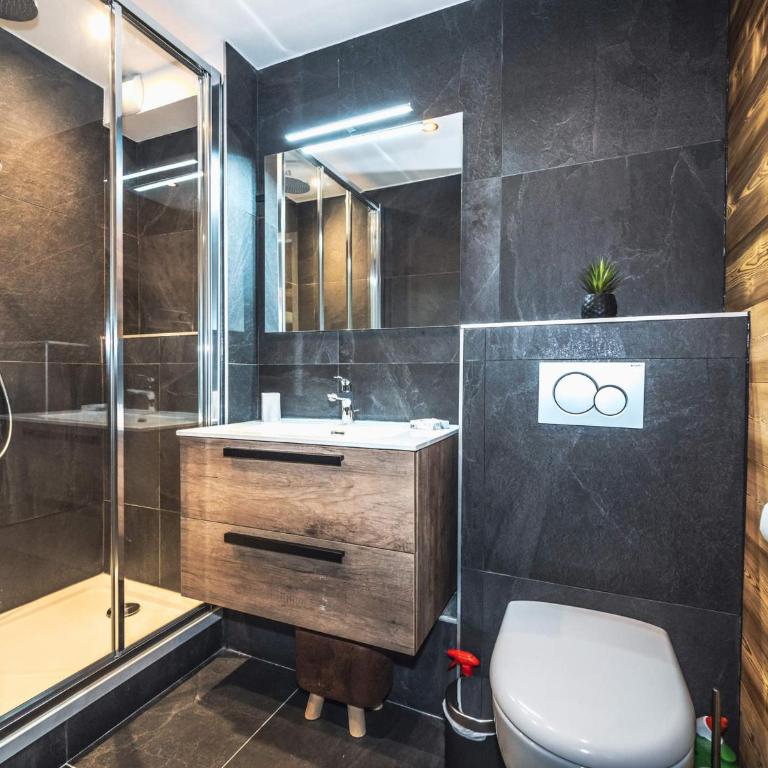 Appartement rénové, skis aux pieds, balcon, 3 pièces à Tignes - FR-1-502-358 - Appartement - 9