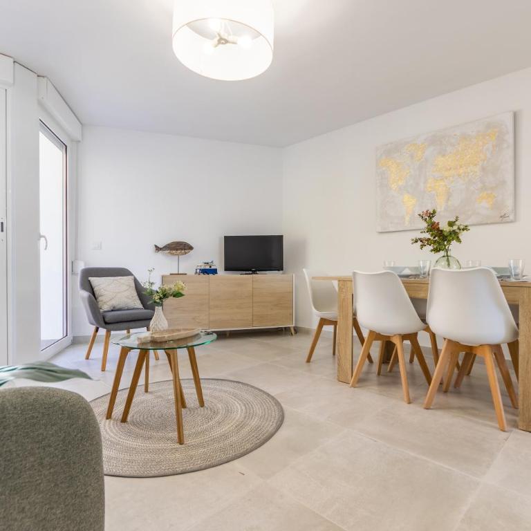 BOOOOM Apartment Salou Beach - Apartamento de 3 dormitorios - 3