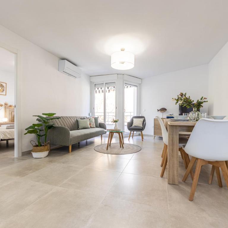 BOOOOM Apartment Salou Beach - Apartamento de 3 dormitorios - 2