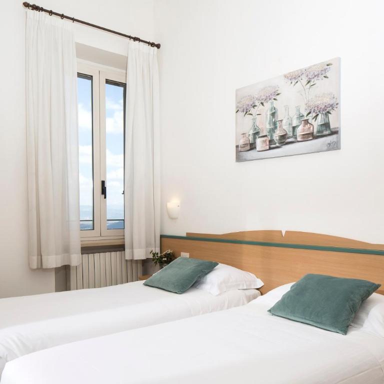 Hotel Sacro Cuore - Camera Doppia con Letti Singoli con Vista Giardino - 5