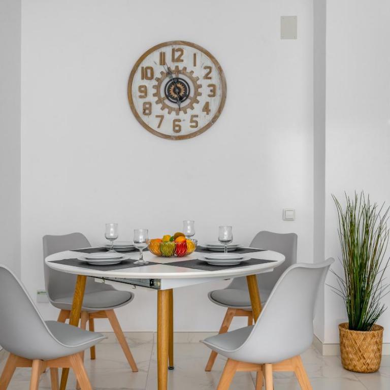 Miraflores with pool by Costarentals - Ref 146 - Apartamento de 2 dormitorios - 4