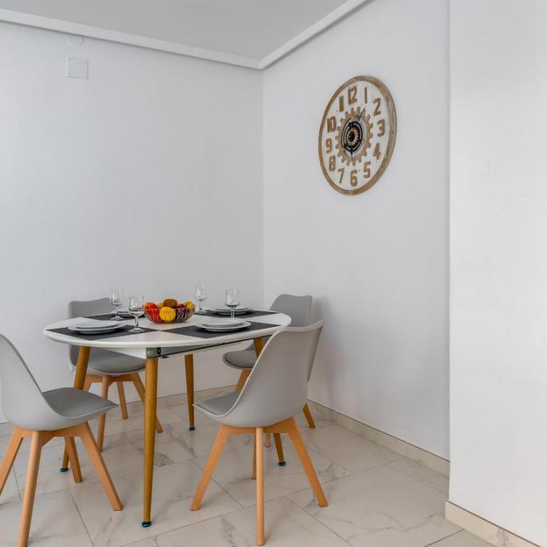 Miraflores with pool by Costarentals - Ref 146 - Apartamento de 2 dormitorios - 14