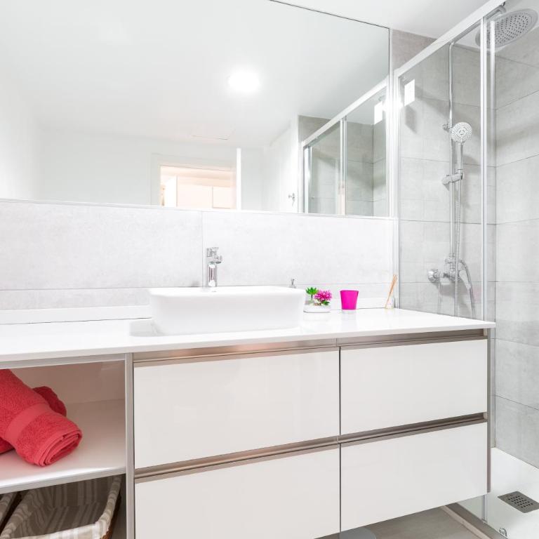 Home2Book Comfy Casa Palomita, Terrace&Pool - Two-Bedroom Apartment - 14