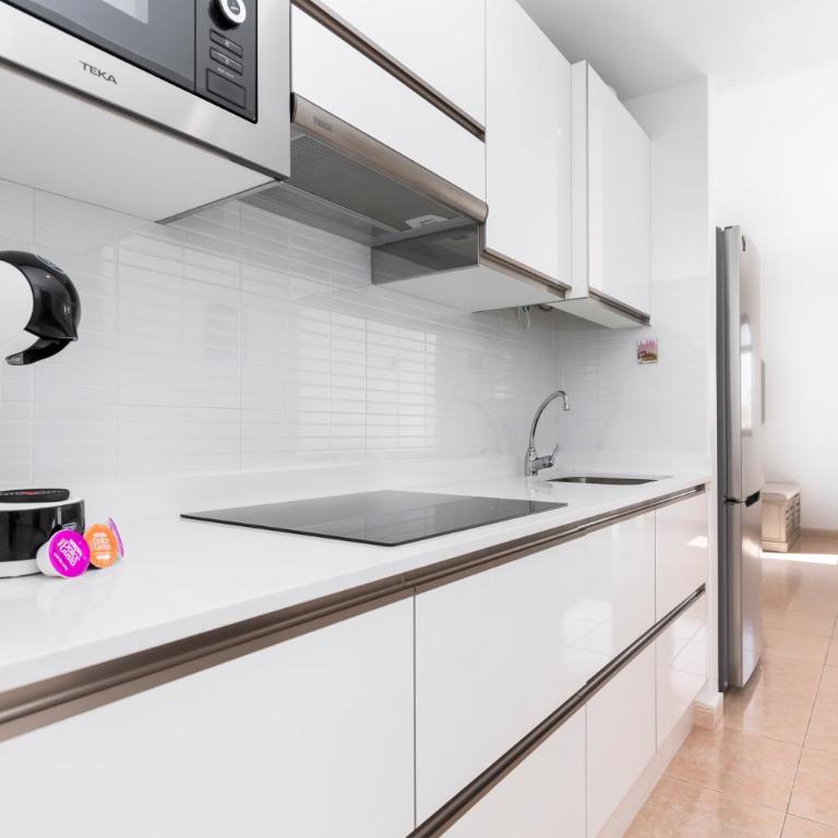 Home2Book Comfy Casa Palomita, Terrace&Pool - Two-Bedroom Apartment - 7